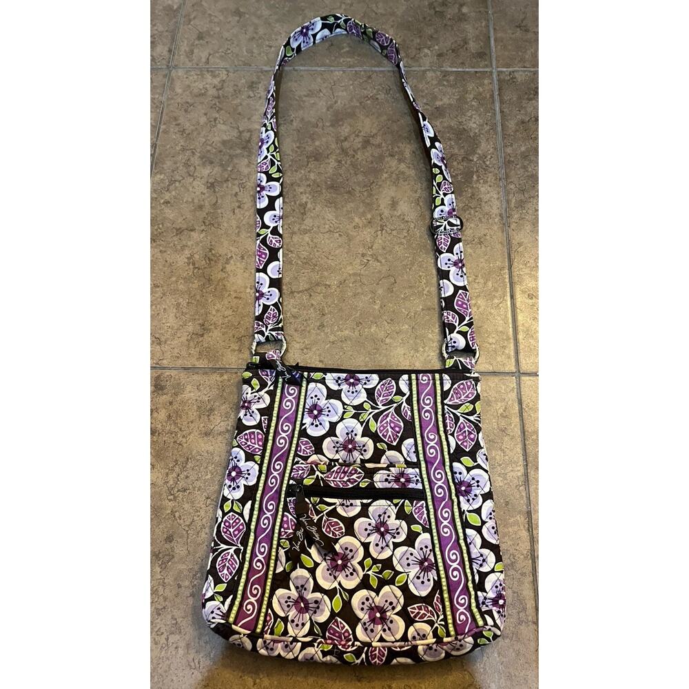 Vera Bradley Quilted Crossbody Floral‎ Print Amazing Condition